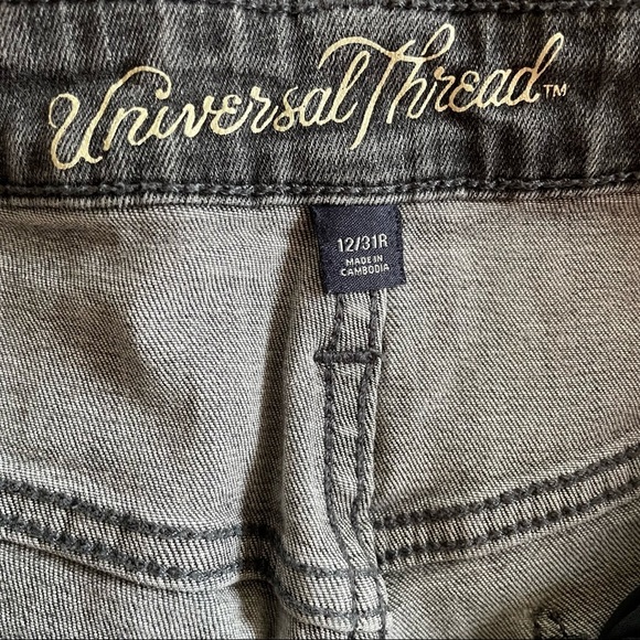 Universal Thread | Distressed High Rise Skinny Jeans - Picture 6 of 8